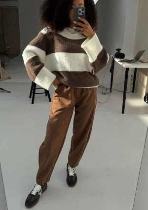 Ollie Suede - Brown faux suede pants