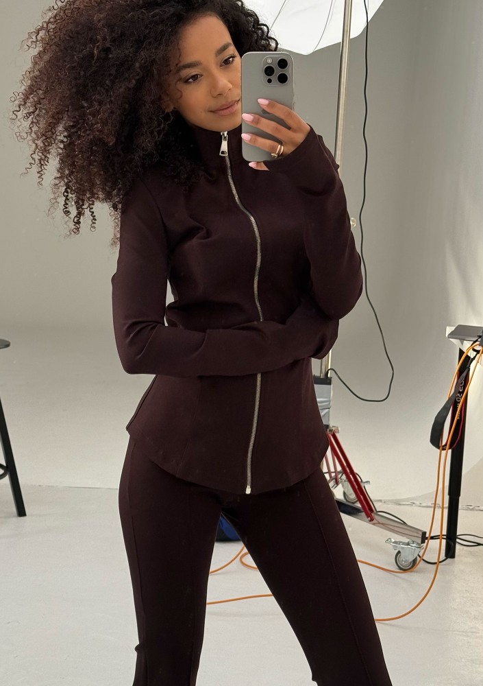 Vera - Soft jacket z wyprofilowaną talią i poduszkami Brązowy