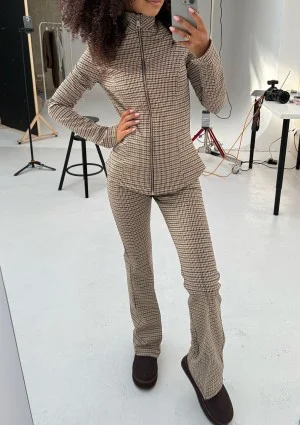 Vera - Soft jacket z wyprofilowaną talią i poduszkami w pepitkę