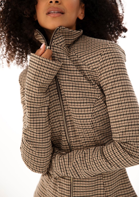 Vera - Soft jacket z wyprofilowaną talią i poduszkami w pepitkę