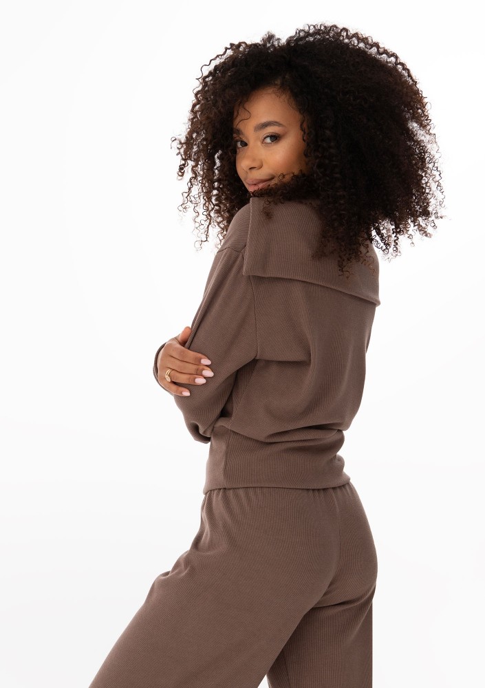 Loungey - Bluza z kołnierzem z wiskozy w prążek Cocoa