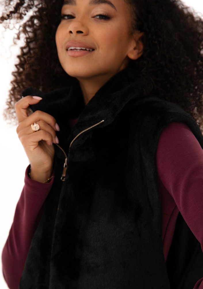 Muffi - Black faux fur oversize sleeveless jacket