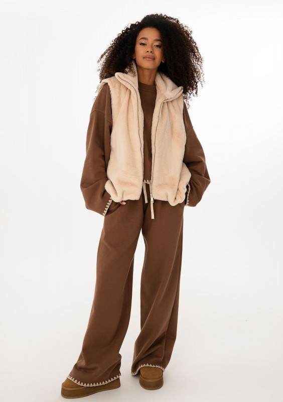 Muffi - Beige faux fur oversize sleeveless jacket