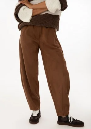 Ollie Suede - Brown faux suede pants