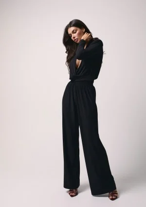 Criss - Black wrap top with elegant shoulder pads