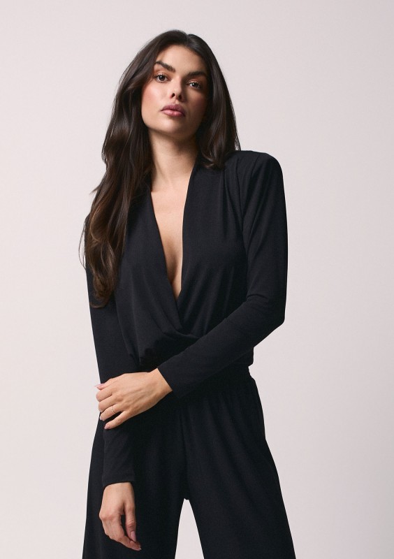 Criss - Black wrap top with elegant shoulder pads