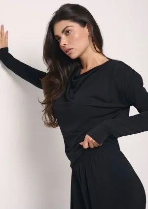 Drape - Black top with elegant shoulder pads