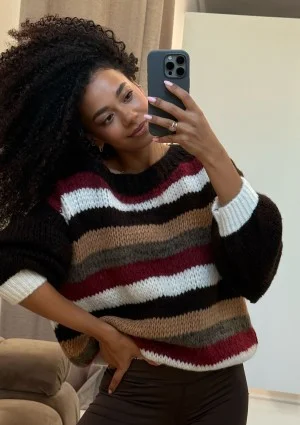 Snug Stripe - Cozy sweter w pasy Brązowy