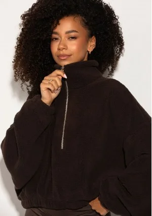 Sherpa - Zipped up brown fleece jumper