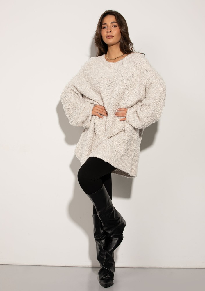 Boucle - Sweter oversize z miękkiej, buklowej dzianiny Ecru