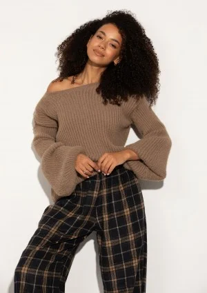 Mousse - Latte beige fluffy sweater