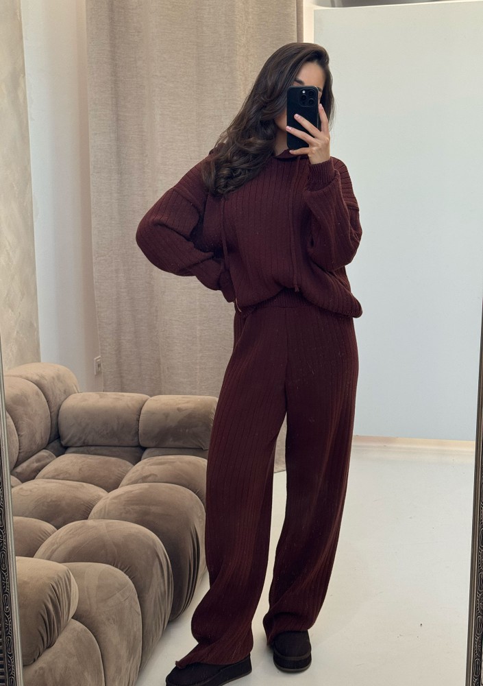 Barro - Brown knitted in stripes pants