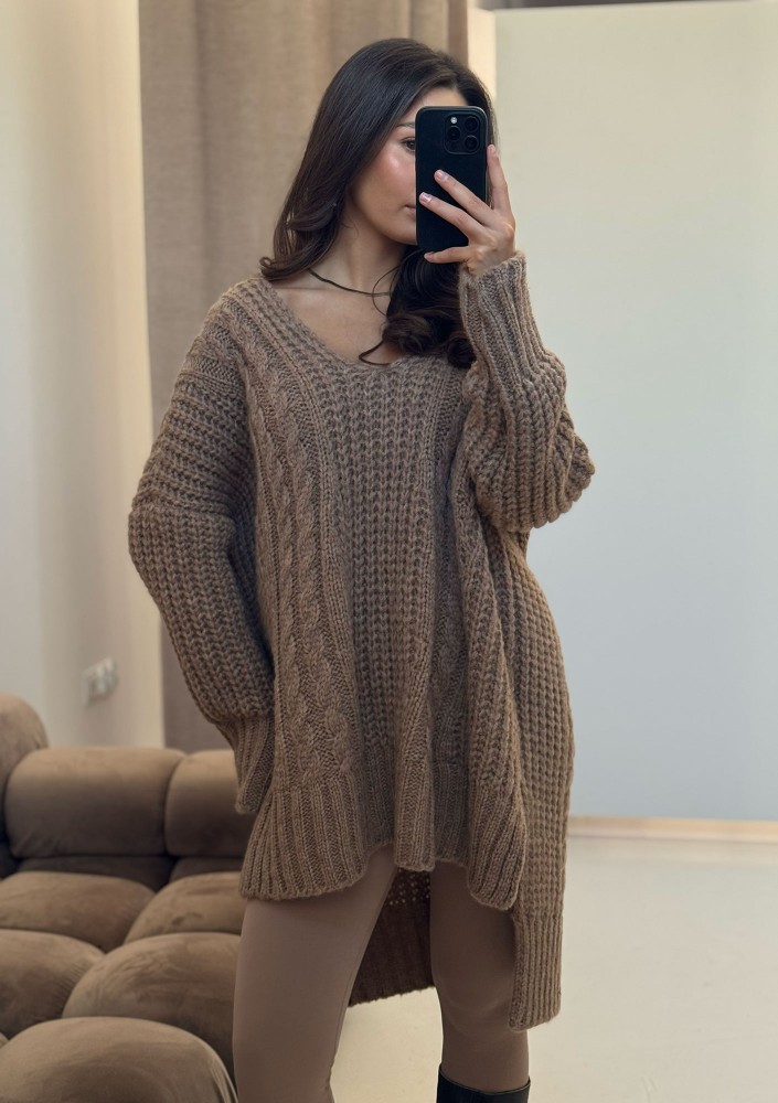 Lofty Long - Super oversized latte beige sweater