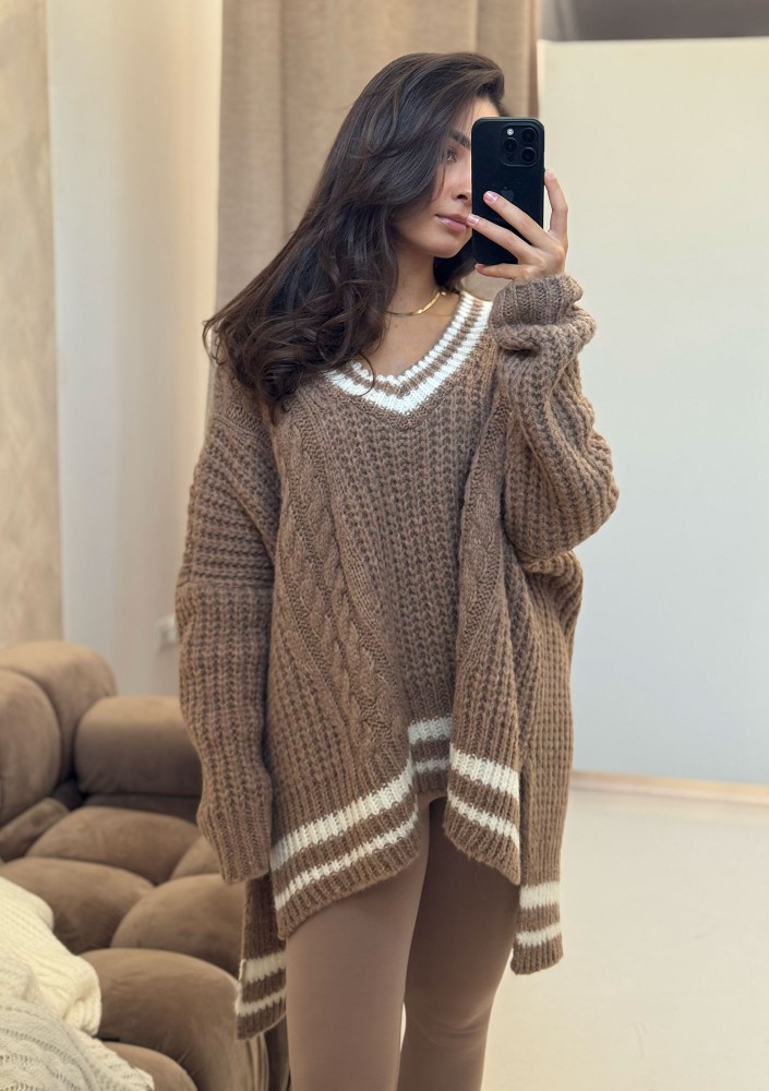 Varley - Long oversized latte beige striped sweater