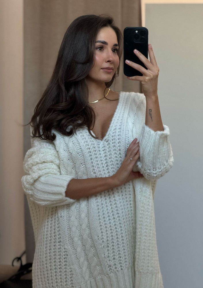 Lofty Long - Super oversized ecru sweater