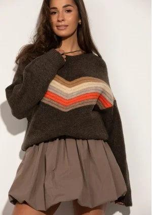 Chevron - Soft taupe sweater with multicolored pattern