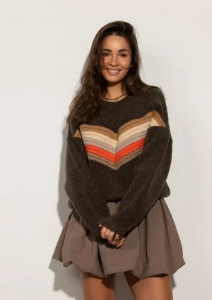 Chevron - Soft taupe sweater with multicolored pattern