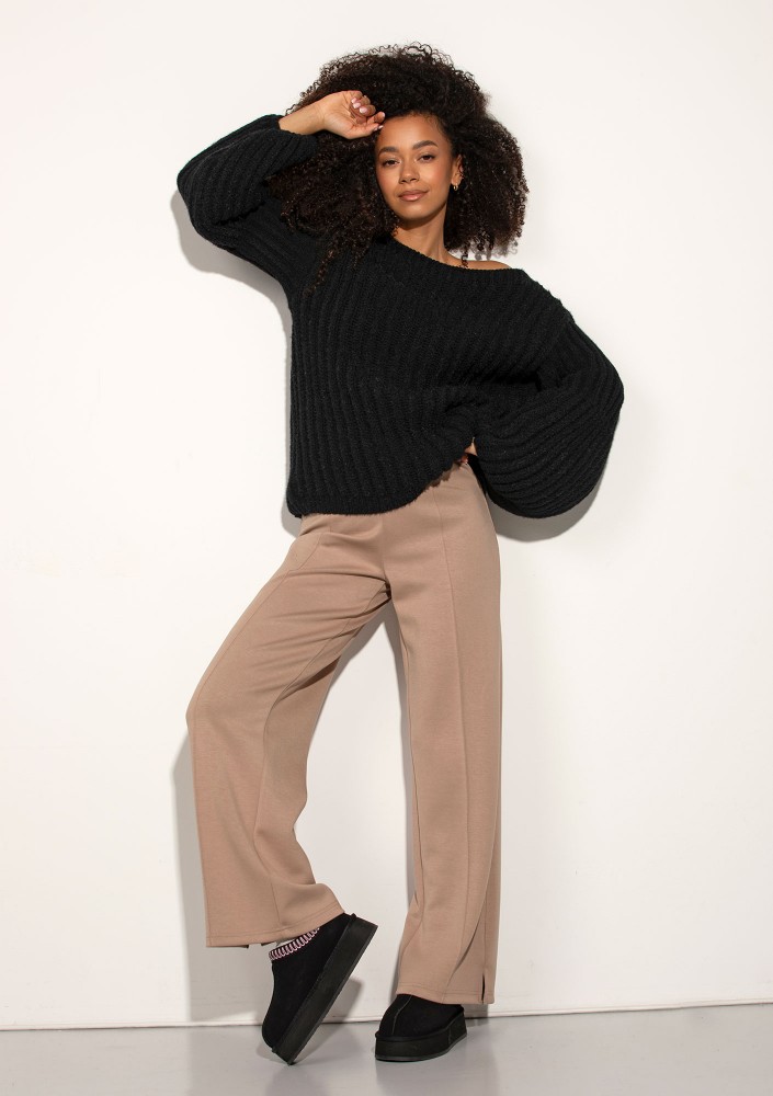 Soft Bare - Black soft sweater