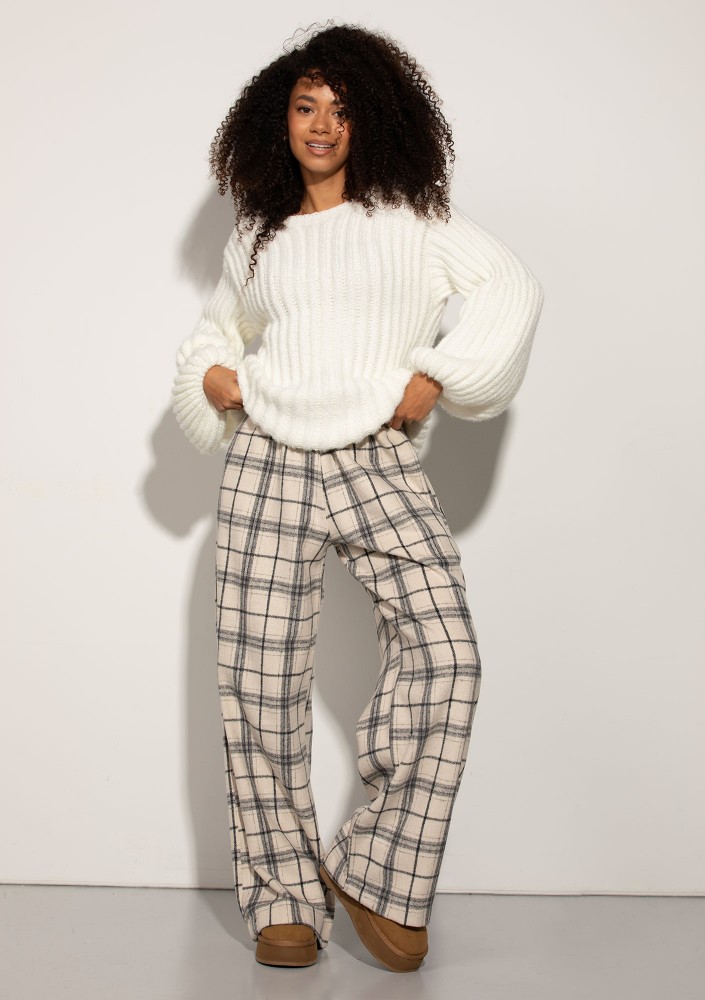 Soft Bare - Ecru soft sweater