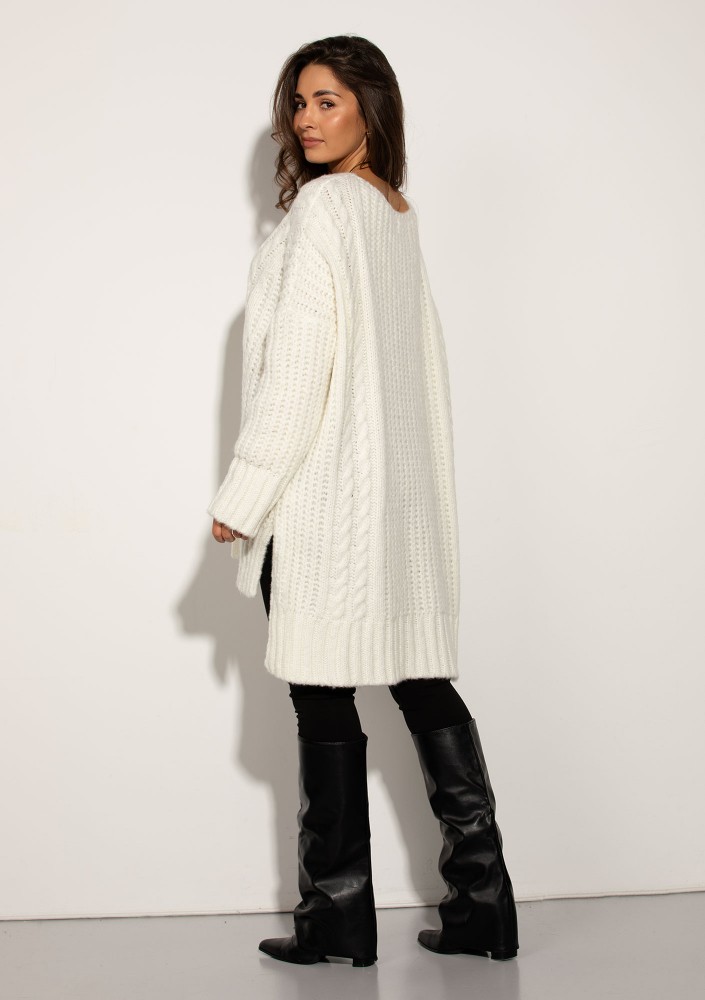 Lofty Long - Super oversized ecru sweater