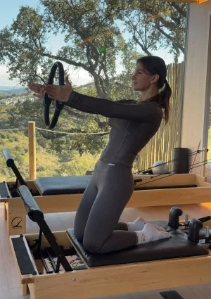 Nomad - Dark stone grey sports top with long sleeves