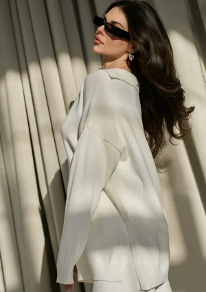 Yoko - Ecru sweater with a hood