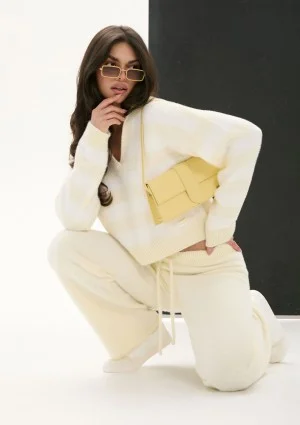 Vivi Soft - Yellow striped sweater with a collar