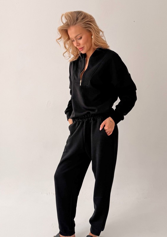 Court - Black sweatpants
