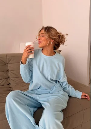 Halo - Baby blue velvet longsleeve