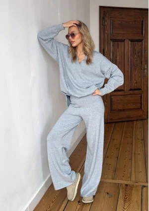 Yoko - Melange grey sweater with a hood