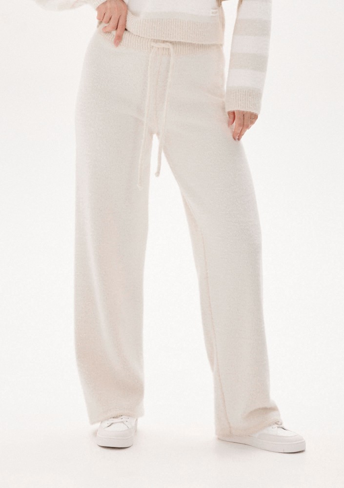 Nemi Soft - Beige knitted pants