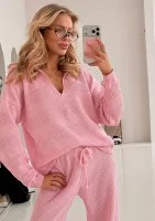 Misti Knit - Lekki sweter dzianinowy z kołnierzykiem Różowy