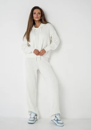 Barro - Ecru knitted in stripes pants