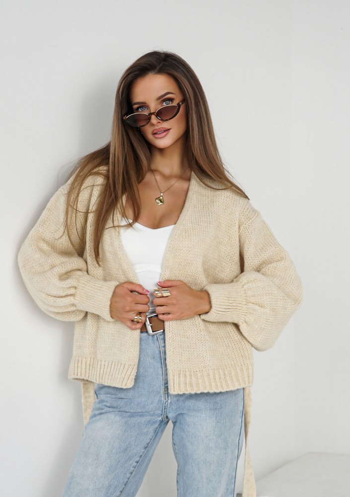 Eve - Soft beige cardigan with a belt