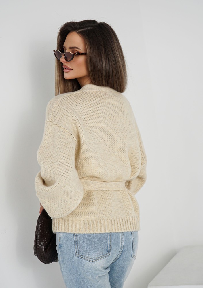 Eve - Soft beige cardigan with a belt