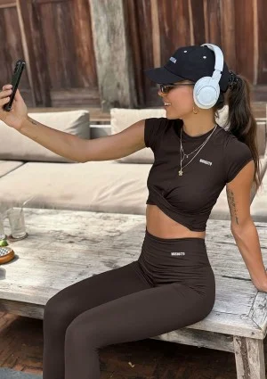 Alpha Short - Dark chocolate brown top