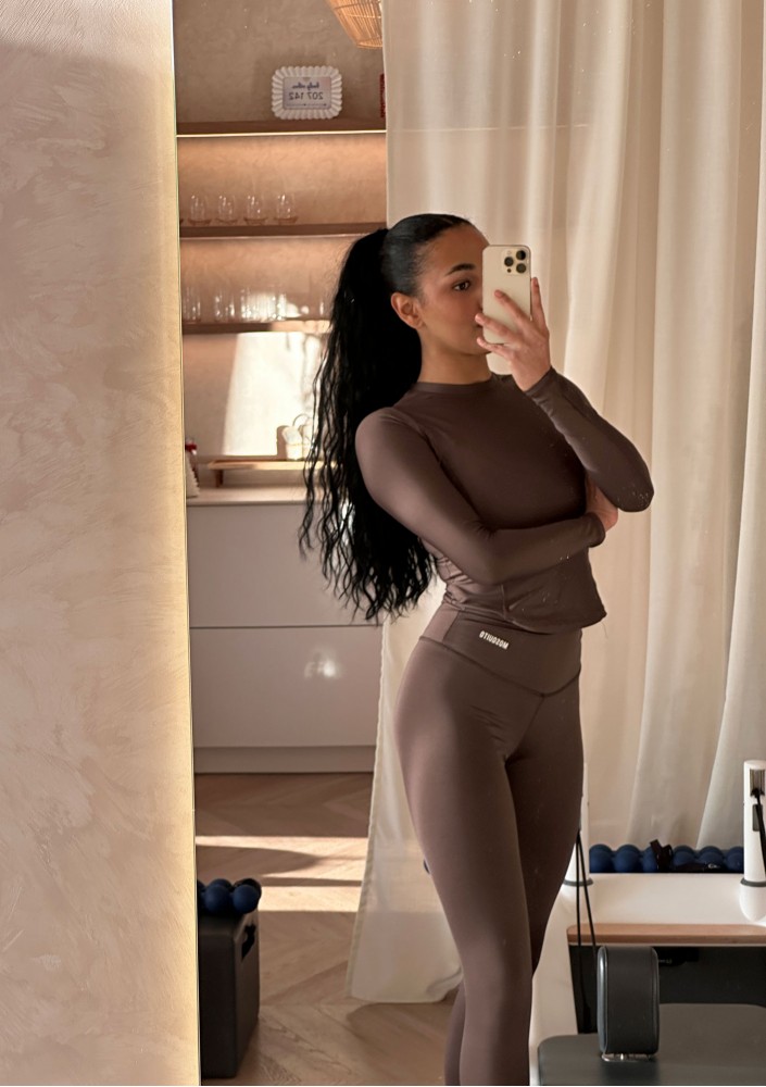 Nomad - Chocolate brown sports top with long sleeves