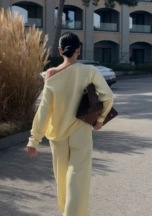 Misti - Yellow waffle weaved sweater