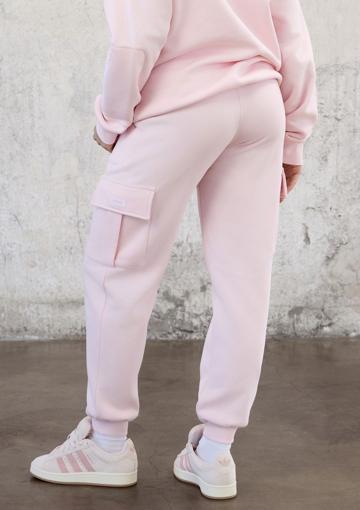 Travel - Spodnie dresowe cargo Pastel Pink