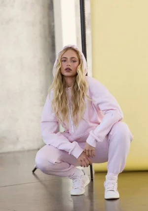 Travel - Pastel pink cargo sweatpants