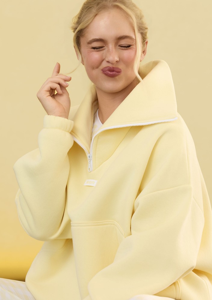 Yale Zip - Yellow oversized jumper with a pocket