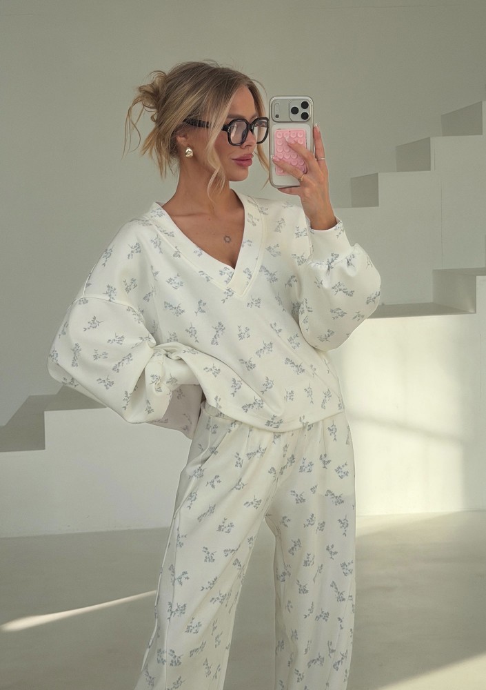 Ollie - Bluza z dzianiny soft Blue Flowers