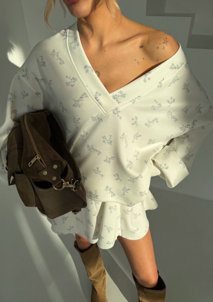 Ollie - Blue flowers printed rayon sweatshirt