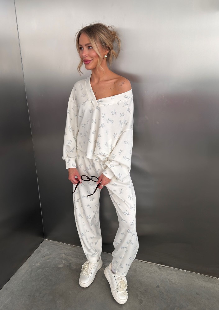 Ollie - Blue flowers printed rayon sweatpants