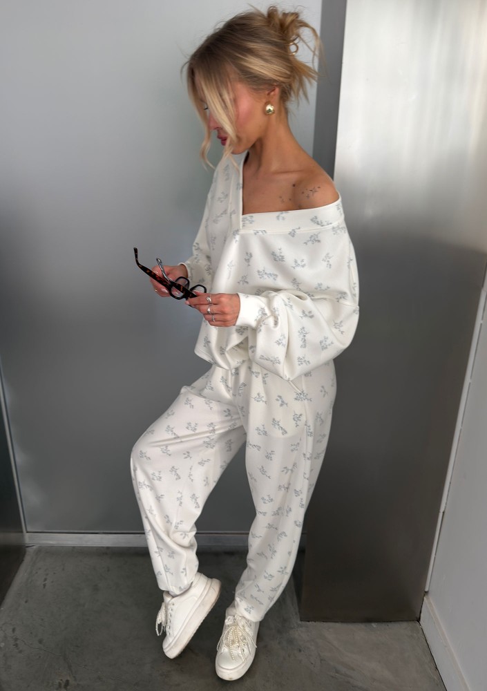 Ollie - Blue flowers printed rayon sweatpants