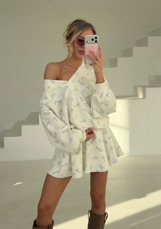 Olly - Blue Flowers printed mini skirt