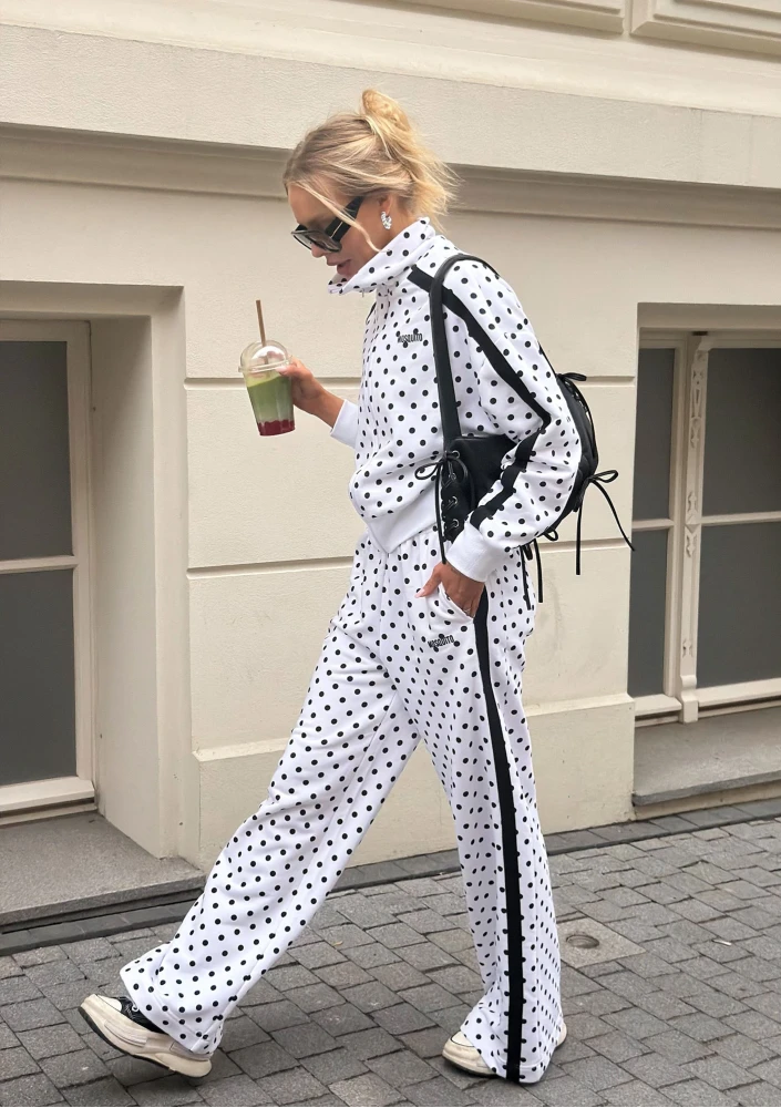 Cano X - White and black dotted jumper with stripes