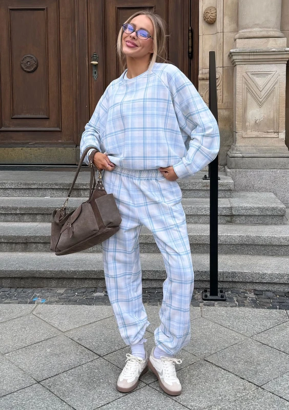 Leni - Light blue checkered crewneck jumper