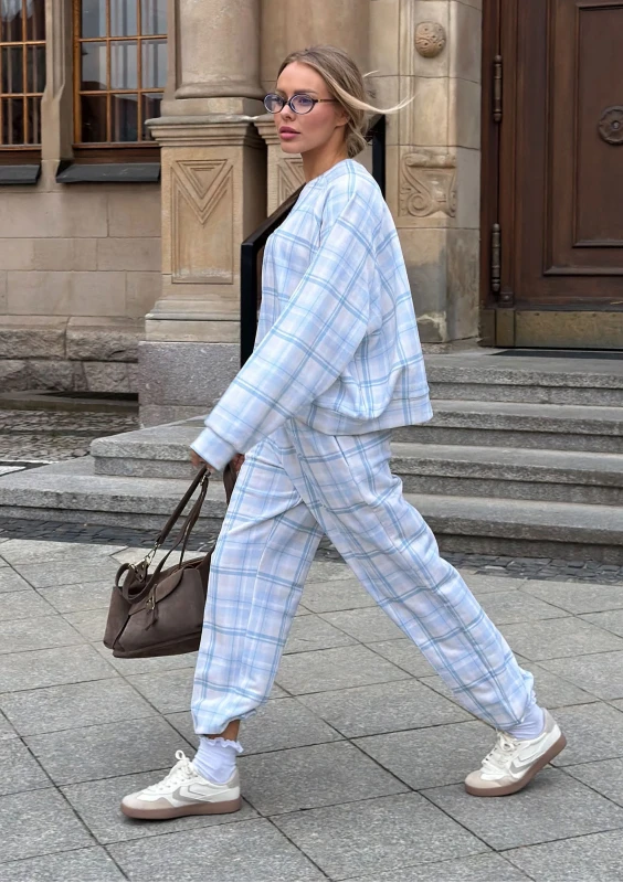 Leni - Oversize'owa bluza damska w kratę błękitna - Mosquito