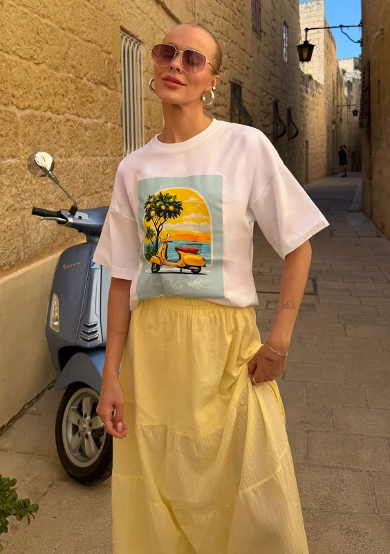 Axis - White oversized boxy T-shirt "La Dolce Vita"